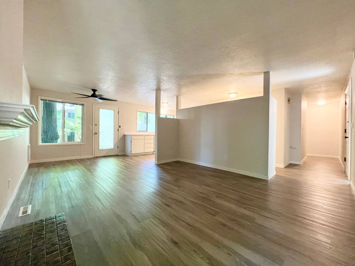 Apartment for rent at 6951 SW Montauk Circle, Lake Oswego, OR 97035