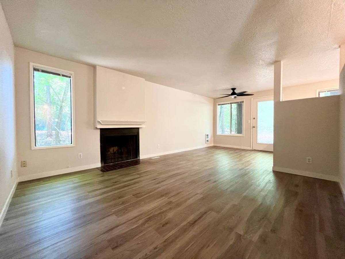 Apartment for rent at 6951 SW Montauk Circle, Lake Oswego, OR 97035