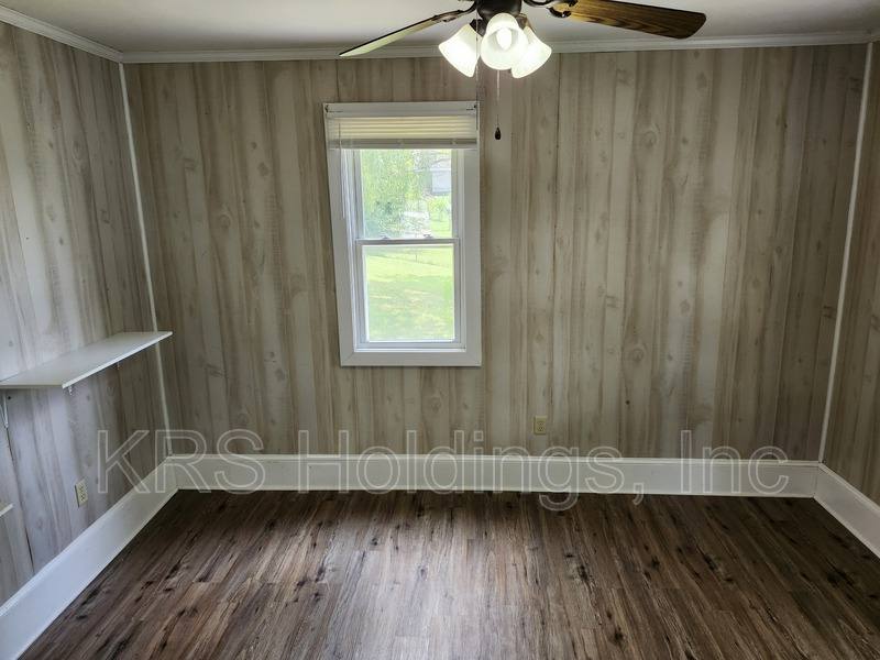 House for rent at 133 N St, Elkton, VA 22827