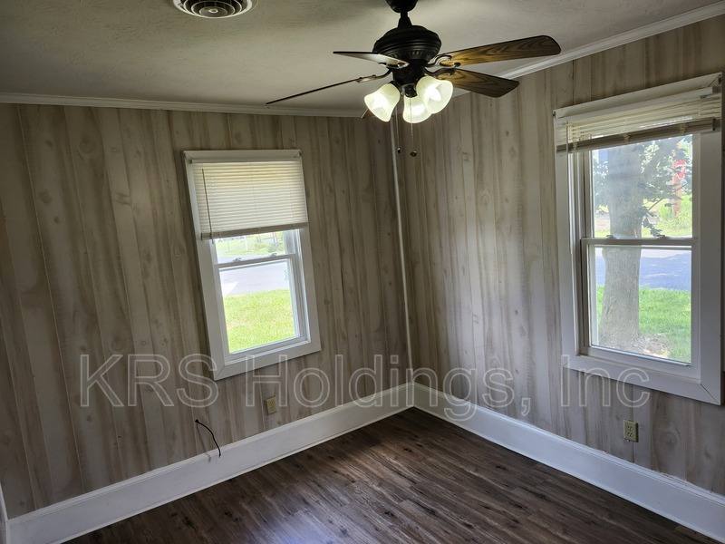 House for rent at 133 N St, Elkton, VA 22827