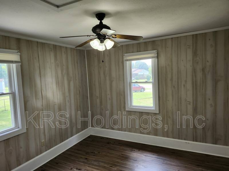 House for rent at 133 N St, Elkton, VA 22827