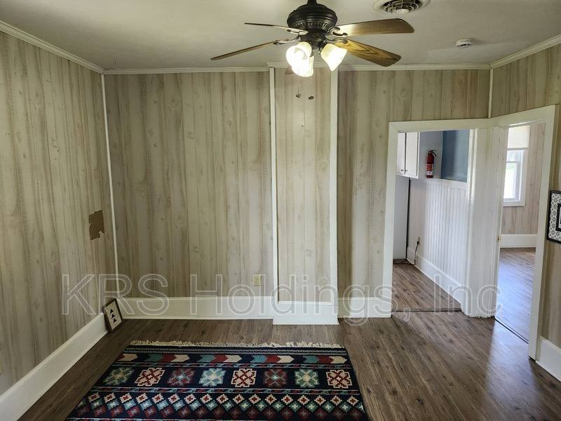 House for rent at 133 N St, Elkton, VA 22827
