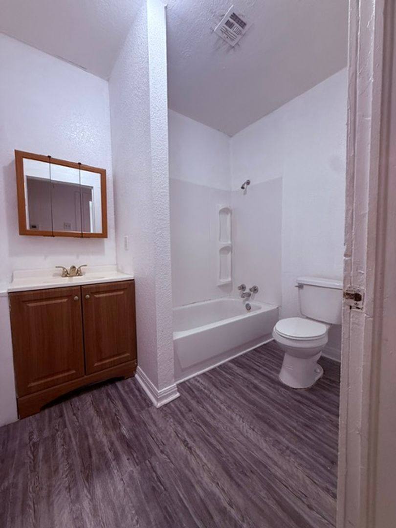 House for rent at 2401 McKenzie Ave, Waco, TX 76708