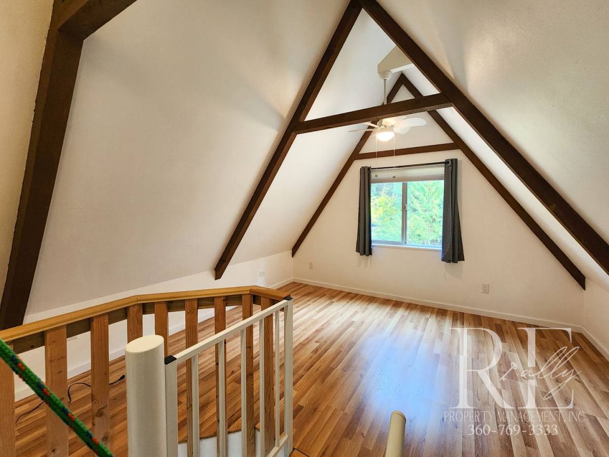 Townhouse for rent at 9053 Sunset Lane NW, Seabeck, WA 98380