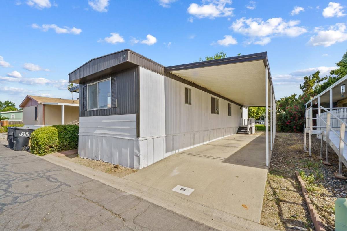 House for rent at 5505 W Tulare Ave Sp #64, Visalia, CA 93277