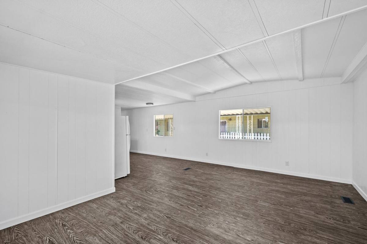 House for rent at 5505 W Tulare Ave Sp #64, Visalia, CA 93277