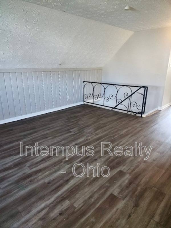 House for rent at 3925 Irwin Ave, Grove City, OH 43123