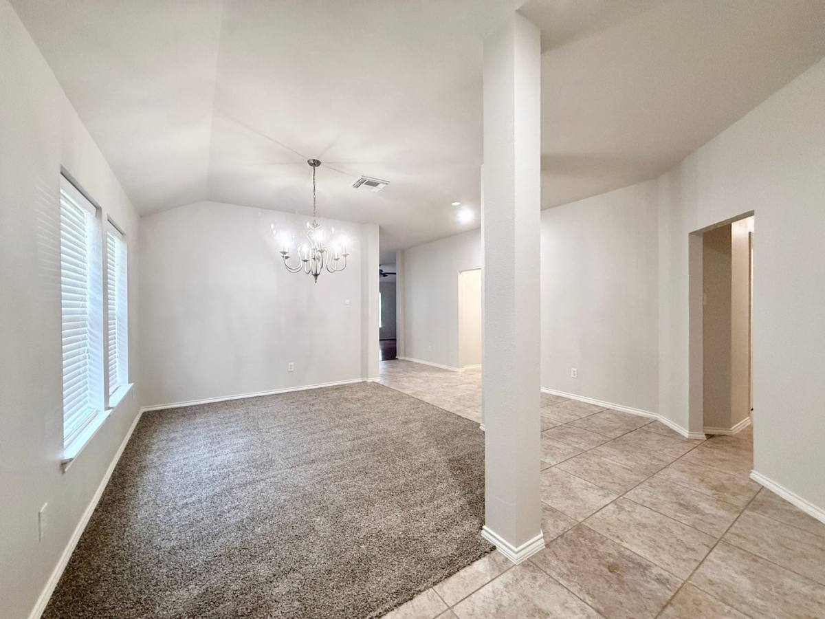 Apartment for rent at 12404 Shady Brook Dr, Pearland, TX 77584