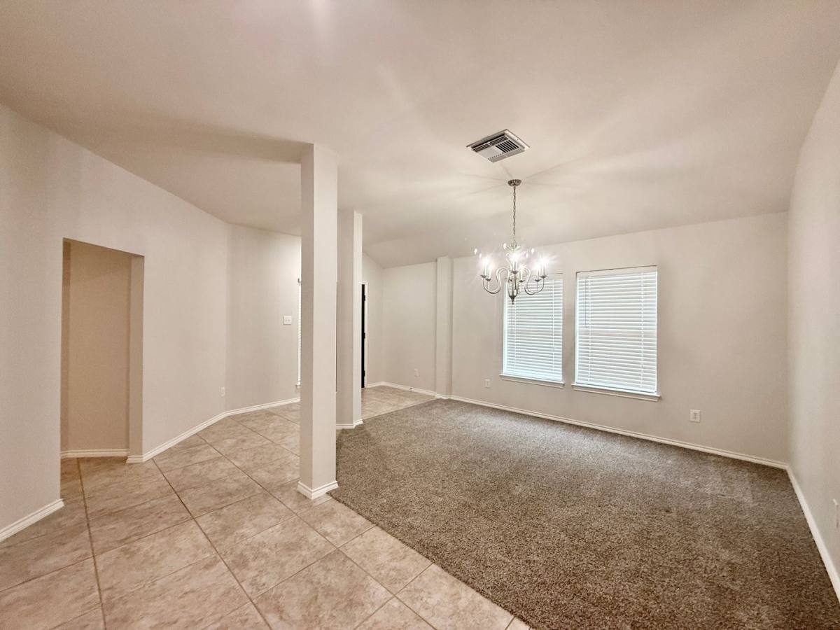 Apartment for rent at 12404 Shady Brook Dr, Pearland, TX 77584