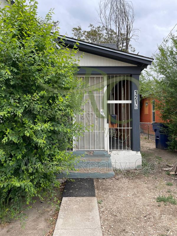 House for rent at 1216 Cedar St, Pueblo, CO 81004