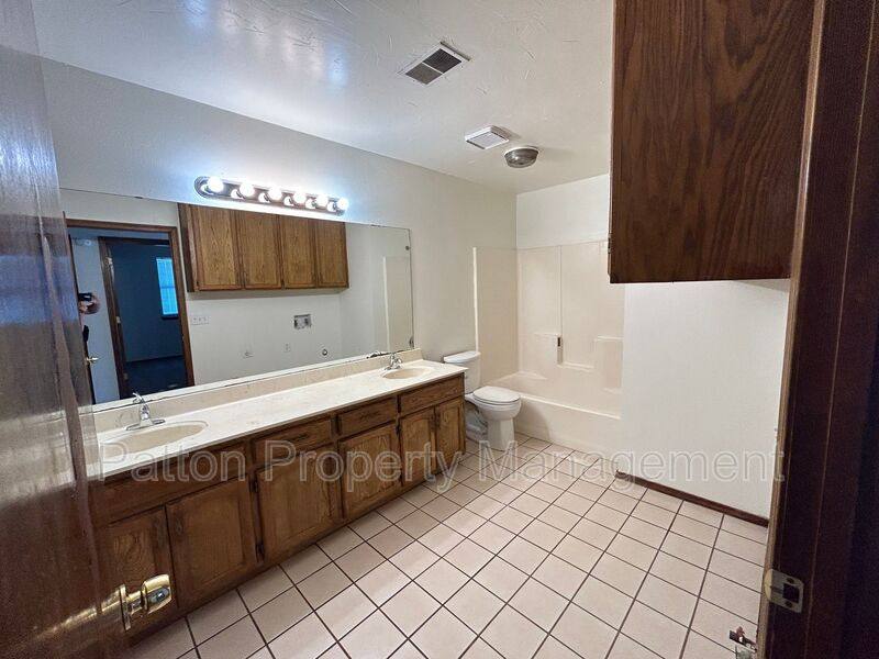 Apartment for rent at 901 N Maryland #A, Amarillo, TX 79106