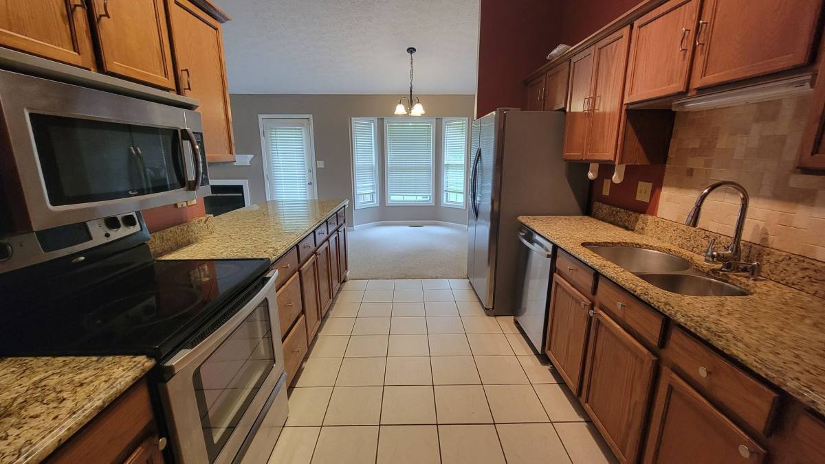 House for rent at 11116 Oak Bend Court, Louisville, KY 40241