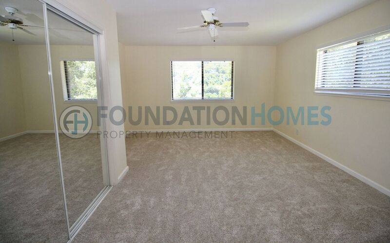 Townhouse for rent at 93 Live Oak Ave, Fairfax, CA 94930