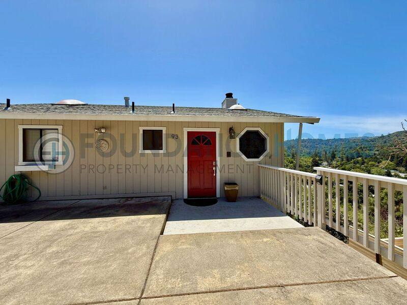 Townhouse for rent at 93 Live Oak Ave, Fairfax, CA 94930