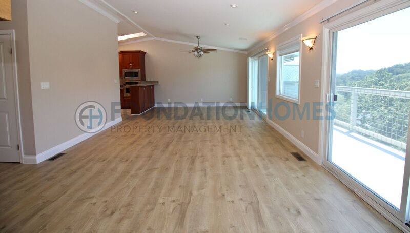 Townhouse for rent at 93 Live Oak Ave, Fairfax, CA 94930