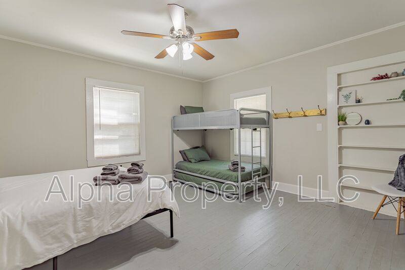 House for rent at 3 Frost St, Greenville, SC 29611