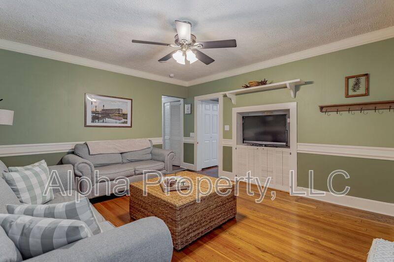 House for rent at 3 Frost St, Greenville, SC 29611