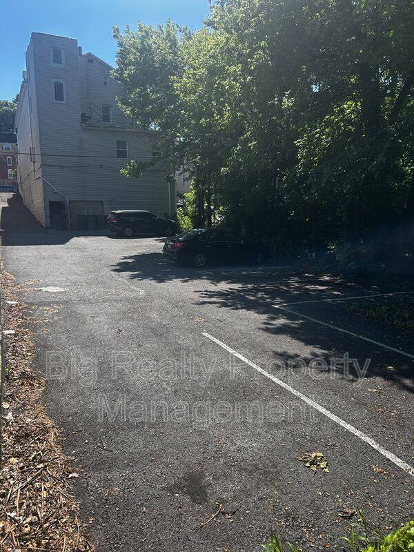 Apartment for rent at 29 N Main St #2F, Spring City, PA 19475