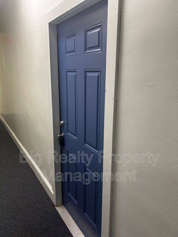 Apartment for rent at 29 N Main St #2F, Spring City, PA 19475