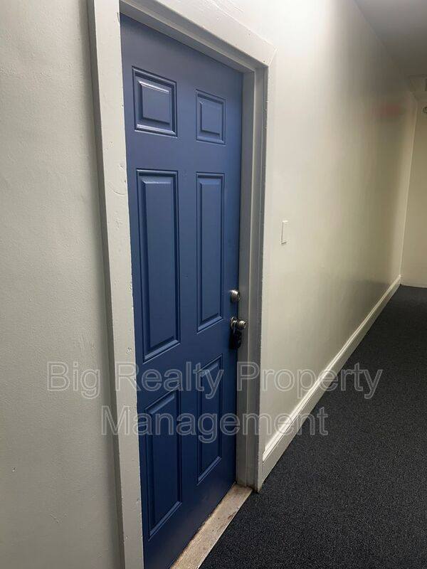 Apartment for rent at 29 N Main St #2E, Spring City, PA 19475