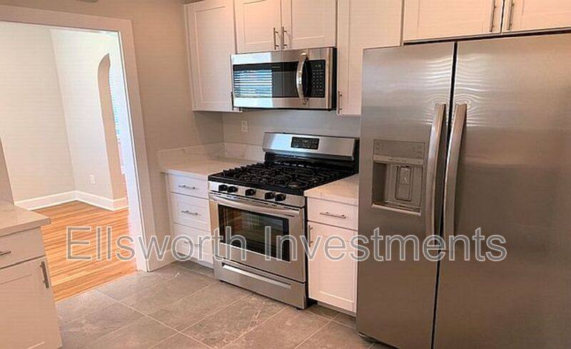 House for rent at 1631 Brookes Ave, San Diego, CA 92103