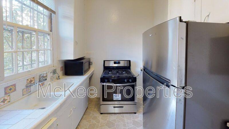 Apartment for rent at 768 D Ave, Coronado, CA 92118