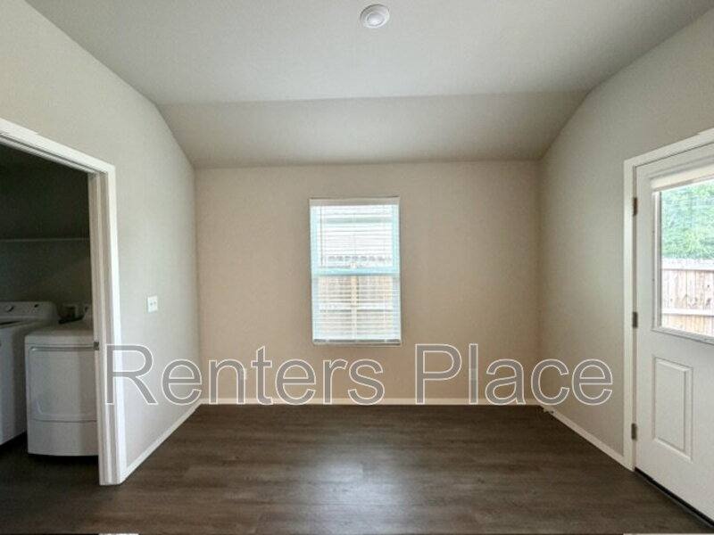 House for rent at 3704 S 146 E Ave, Tulsa, OK 74134