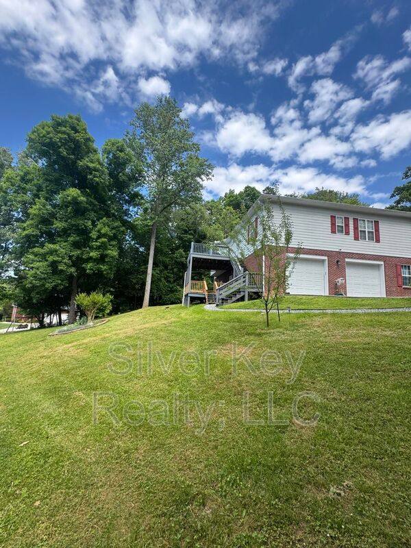 House for rent at 1980 Ridge Point Dr NW, Cleveland, TN 37311