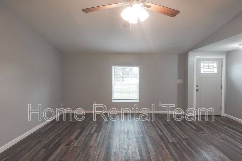 House for rent at 55 Peachtree Dr, Richmond Hill, GA 31324