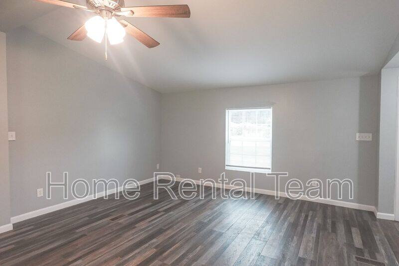 House for rent at 55 Peachtree Dr, Richmond Hill, GA 31324