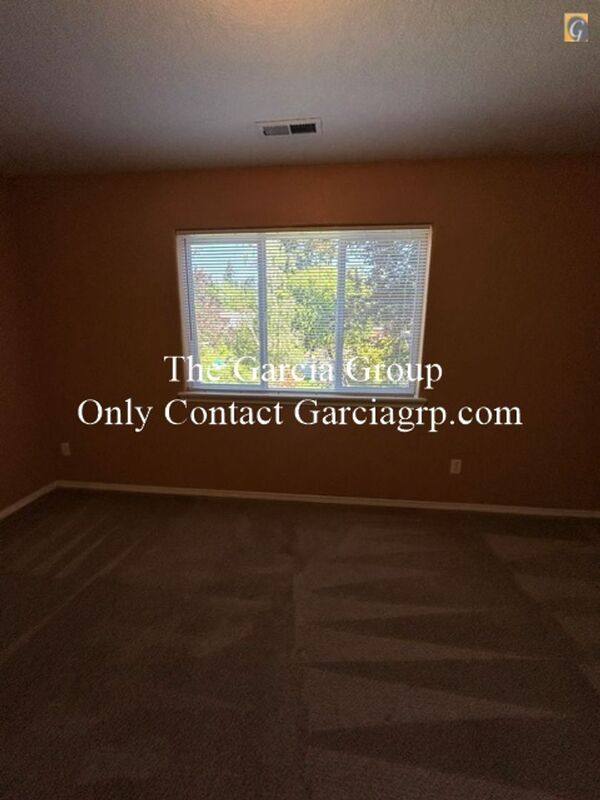 Townhouse for rent at 12625 SE Division St #B, Portland, OR 97236
