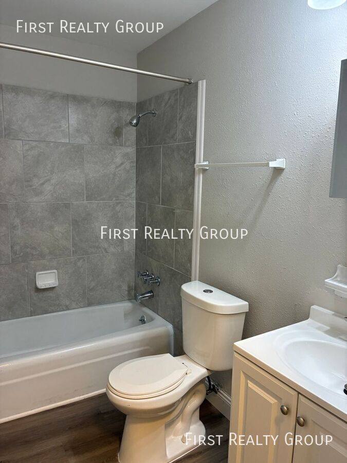 Apartment for rent at 5610 N Main St #310, Dayton, OH 45415