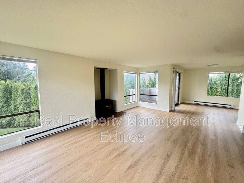 Apartment for rent at 17319 Stone Court N #B, Seattle, WA 98133