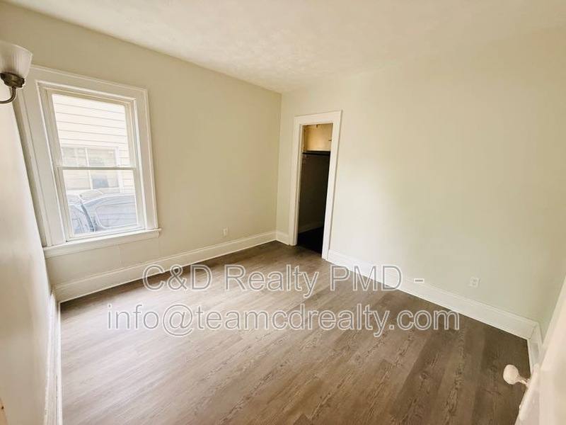Apartment for rent at 9302 Rosewood Ave Dn, Cleveland, OH 44105