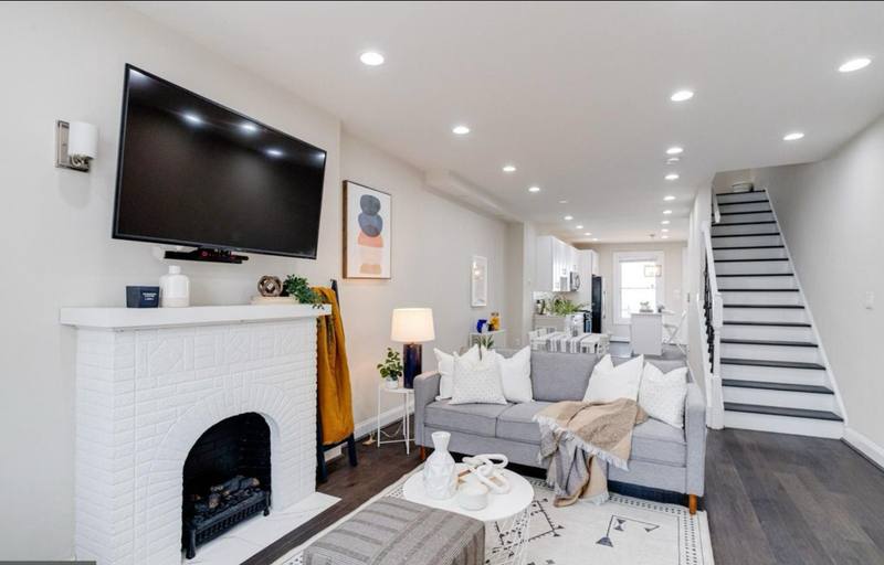 Townhouse for rent at 442 N Linwood Ave, Baltimore, MD 21224