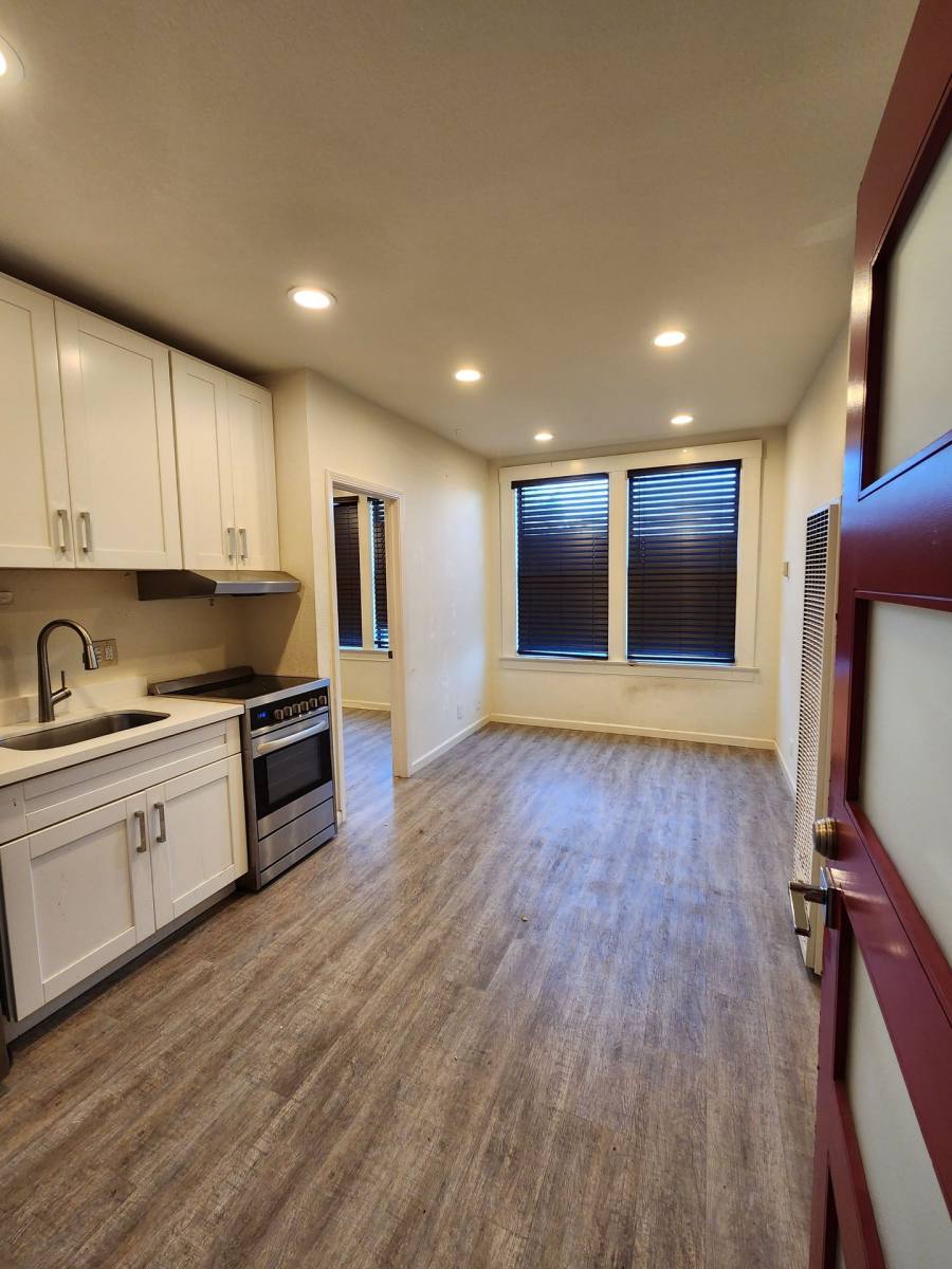 Apartment for rent at 147-149 W Richmond Ave, Richmond, CA 94801