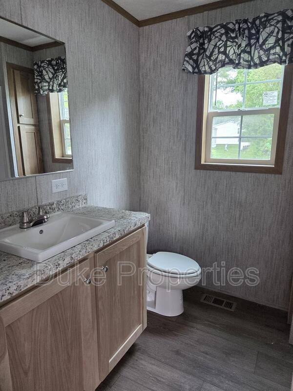 House for rent at 410 Donegal Dr, Utica, NY 13502