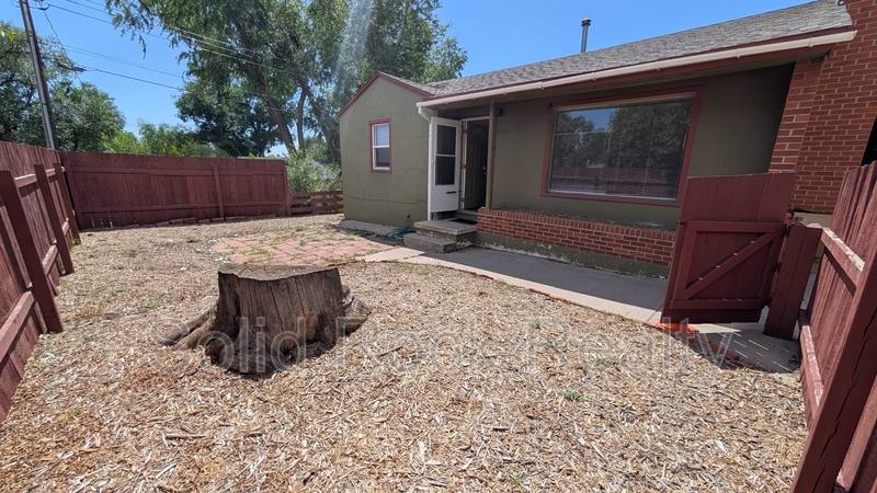 Apartment for rent at 513 W Uintah St #1, Colorado Springs, CO 80905