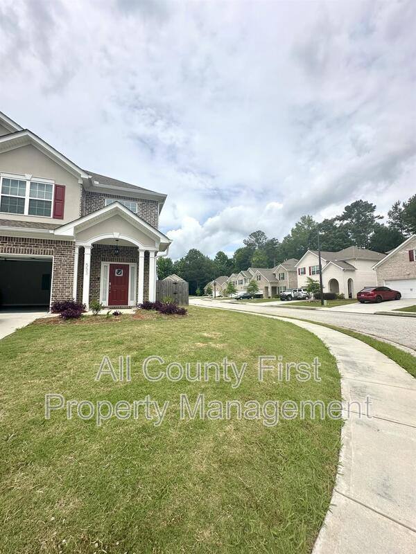House for rent at 553 Sprayberry Dr, Stockbridge, GA 30281