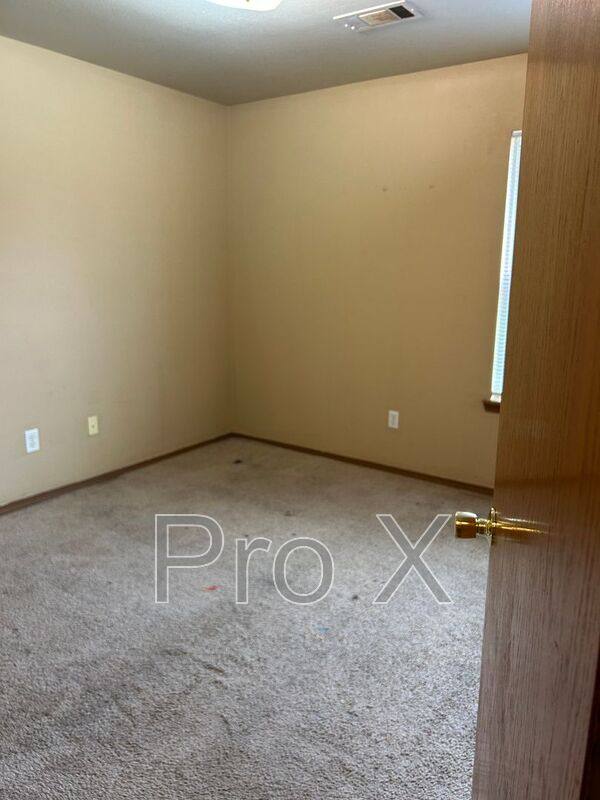 House for rent at 311 E Laura St, Rogers, AR 72758