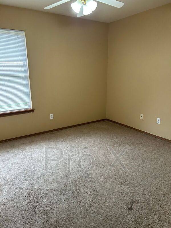 House for rent at 311 E Laura St, Rogers, AR 72758