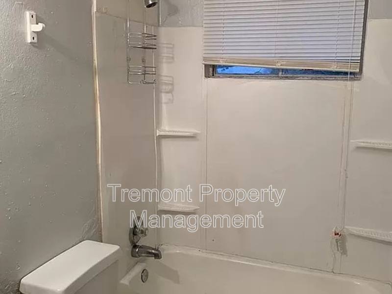 Apartment for rent at 4607 Highland Ave #B, Chattanooga, TN 37410
