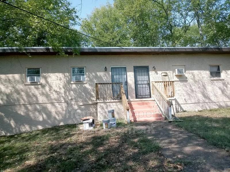 Apartment for rent at 4607 Highland Ave #B, Chattanooga, TN 37410