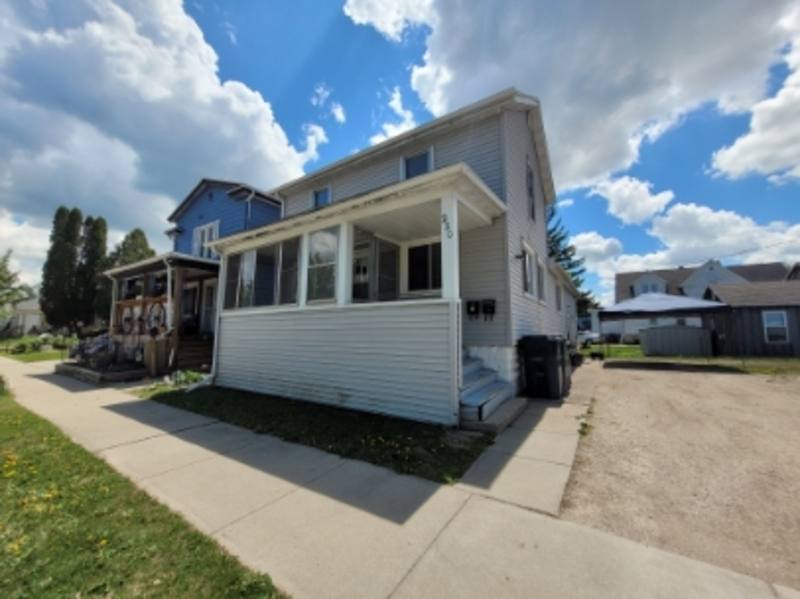 Apartment for rent at 220 6th St, Fond Du Lac, WI 54935