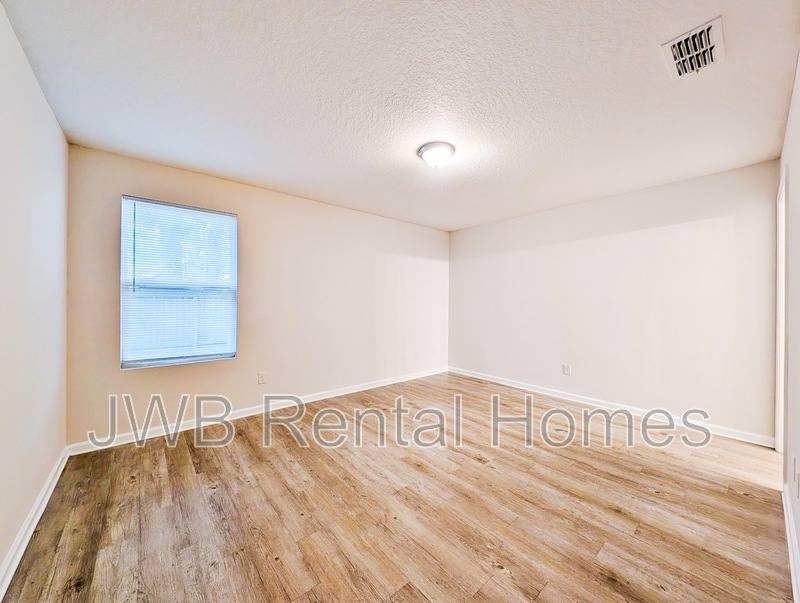 House for rent at 8824 Jasper Ave, Jacksonville, FL 32211