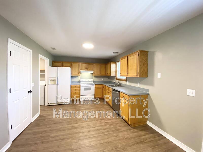 Apartment for rent at 831 N 54th Ave, Fayetteville, AR 72704