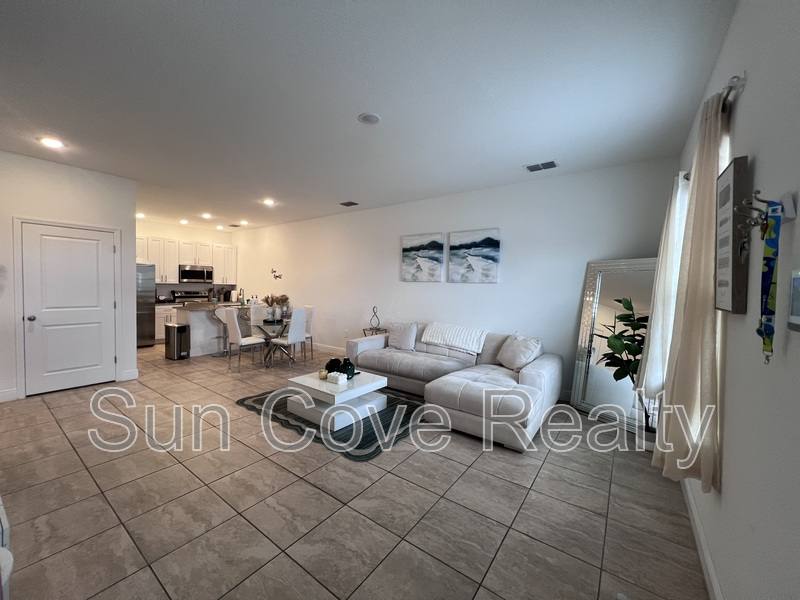 Condo for rent at 1631 Cumin Dr, Kissimmee, FL 34759