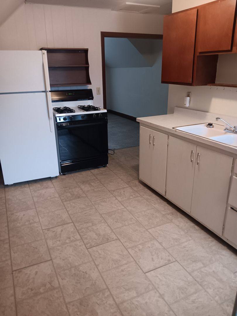 Apartment for rent at 908 S 6th Ave, Wausau, WI 54401