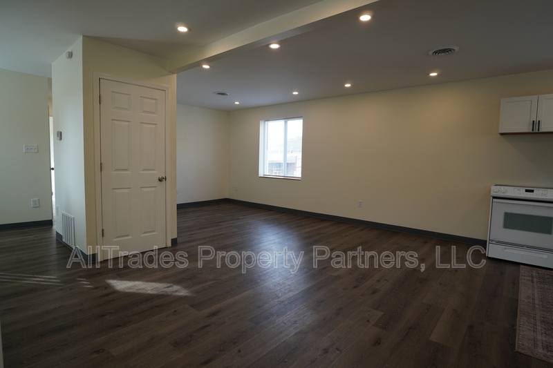 Apartment for rent at 408 Cavitt Ave #2, Trafford, PA 15085