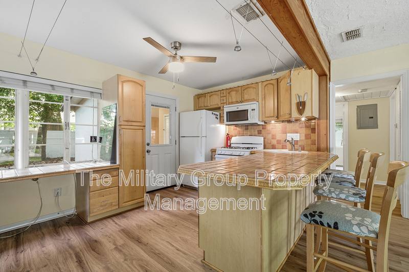 House for rent at 2115 Minerva Ave, Jacksonville, FL 32207